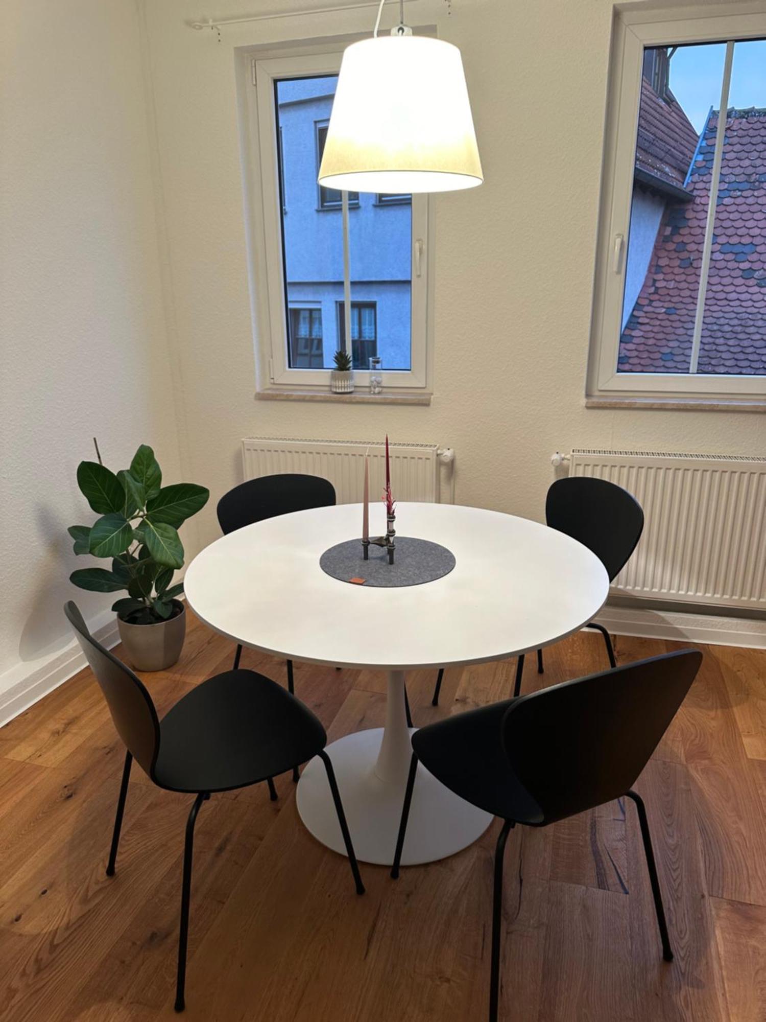 Stylisches Apartment Mit Grossem Tageslichbad Am Marktplatz Leonberg Exteriér fotografie