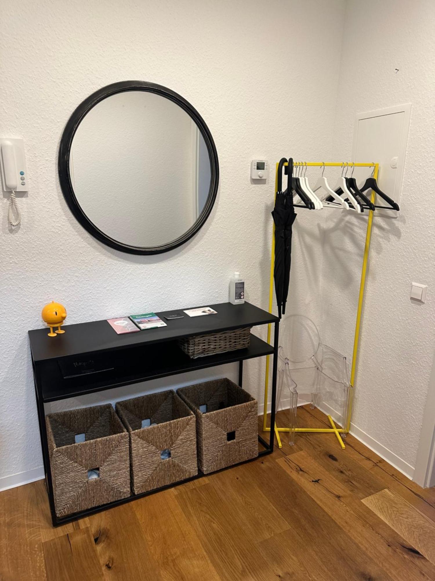 Stylisches Apartment Mit Grossem Tageslichbad Am Marktplatz Leonberg Exteriér fotografie